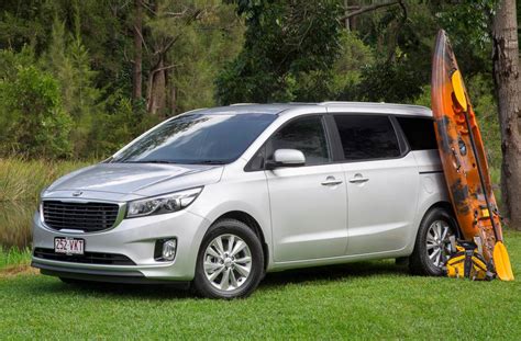 Family kia - Kia offers a three-tier line-up. Entry-level Air has the longest claimed range, pairing the 99.8kWh battery common with the EV9’s range-mates with a single rear-mounted motor and 19in alloy ...